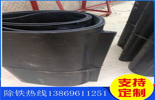 除鐵器皮帶，江蘇除鐵器皮帶可以自己做么怎么調(diào)節(jié)_江蘇除鐵器皮帶可以自己做么跑偏原因及如何調(diào)_刮板價(jià)格