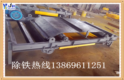 自卸皮帶電磁除鐵器，云南自卸式皮帶電磁除鐵器_規(guī)格型號(hào)_云南自卸式皮帶電磁除鐵器品牌型號(hào)的工作原理
